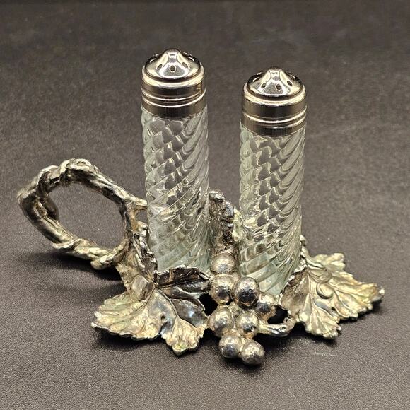 Vintage Arthur Court Silver Grape Salt & Pepper Set with Handle - Dining Decor - Picture 6 of 6